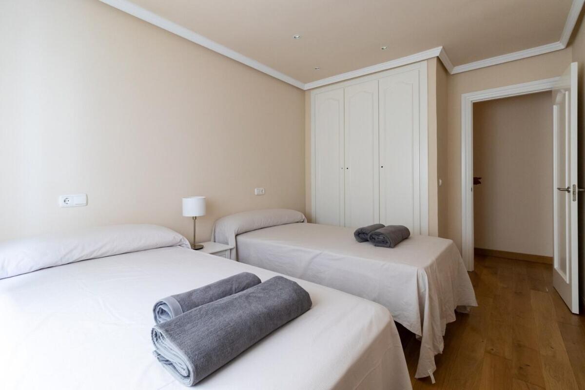 Apartamento Centro Gijon Con Parking Apartment Bagian luar foto