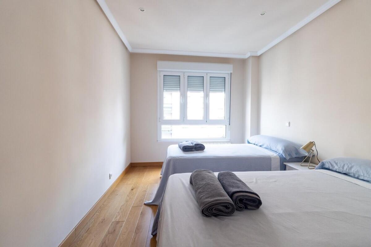 Apartamento Centro Gijon Con Parking Apartment Bagian luar foto