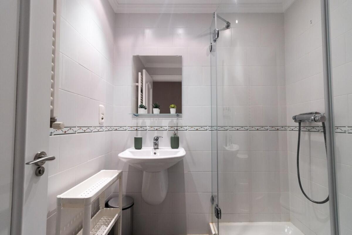 Apartamento Centro Gijon Con Parking Apartment Bagian luar foto
